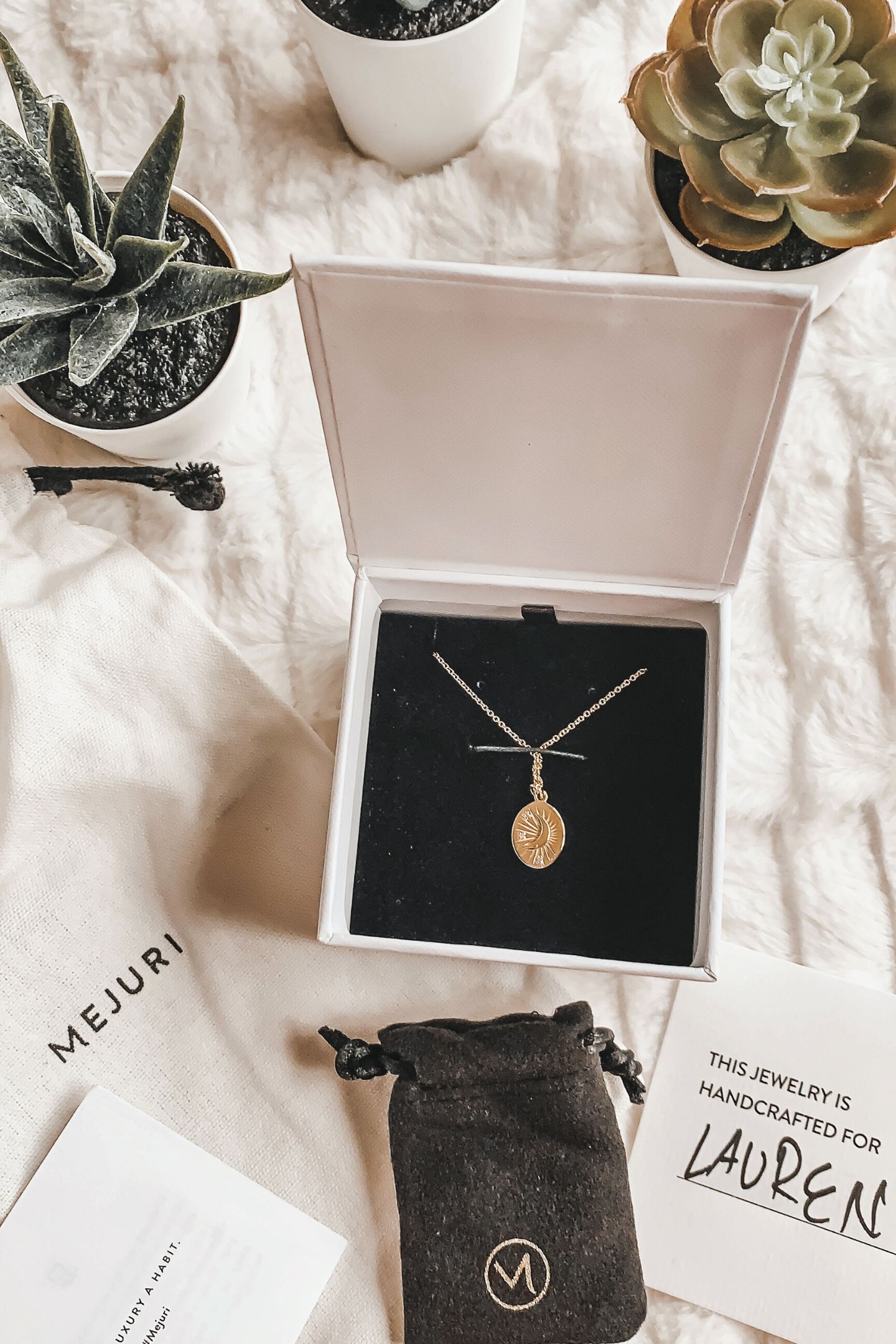 Choosing The Perfect Everyday Jewelry|MEJURI - As Seen By Lauren